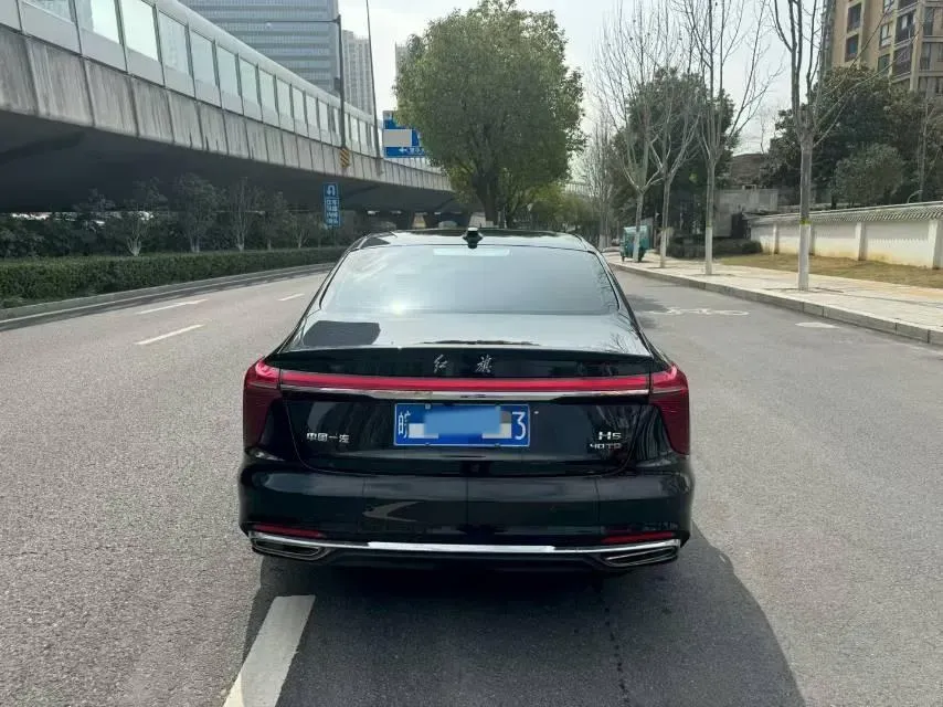 2024 HongQi H5 2.0T 224HP L4 8AT,autocango,china used car exporter,china ev exporter,chinese used car exporter,chinese used ev exporter