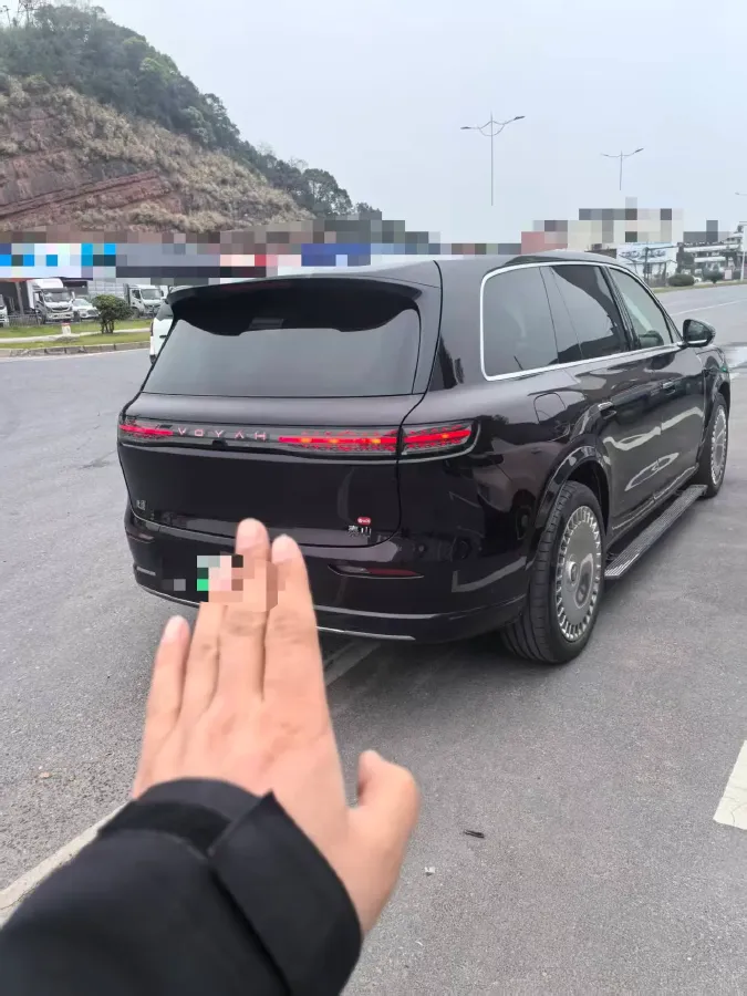 2026 Voyah 9L 1.5T 150HP L4 PHEV,autocango,china used car exporter,china ev exporter,chinese used car exporter,chinese used ev exporter