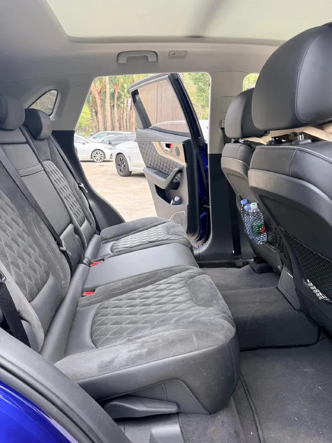 2019 HongQi HS5 2.0T 224HP L4 6AT,autocango,china used car exporter,china ev exporter,chinese used car exporter,chinese used ev exporter