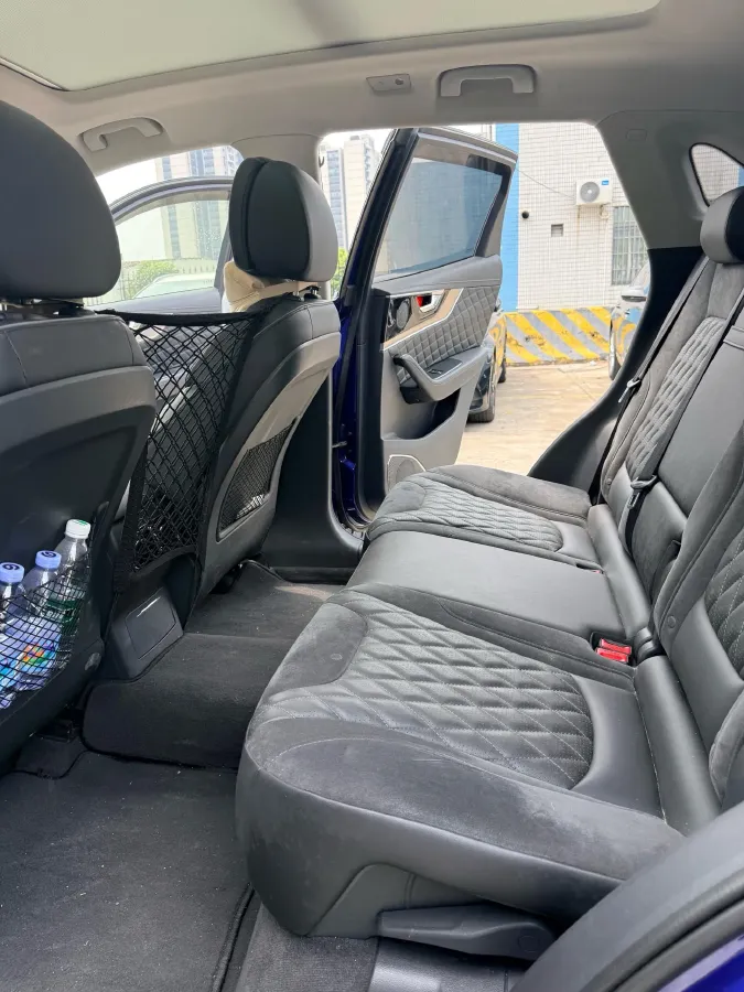 2019 HongQi HS5 2.0T 224HP L4 6AT,autocango,china used car exporter,china ev exporter,chinese used car exporter,chinese used ev exporter