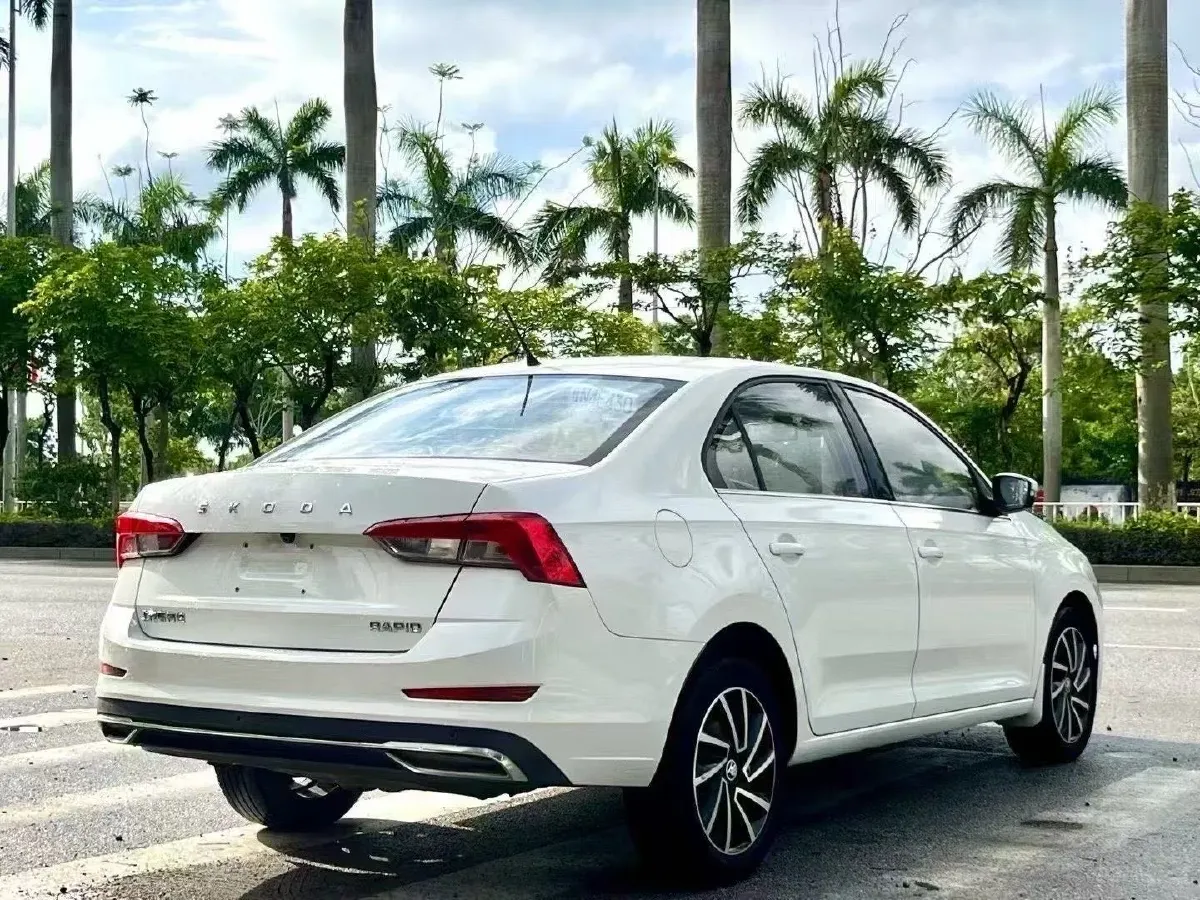 2020 Skoda Rapid 1.5L 112HP L4 6AT,autocango,china used car exporter,china ev exporter,chinese used car exporter,chinese used ev exporter