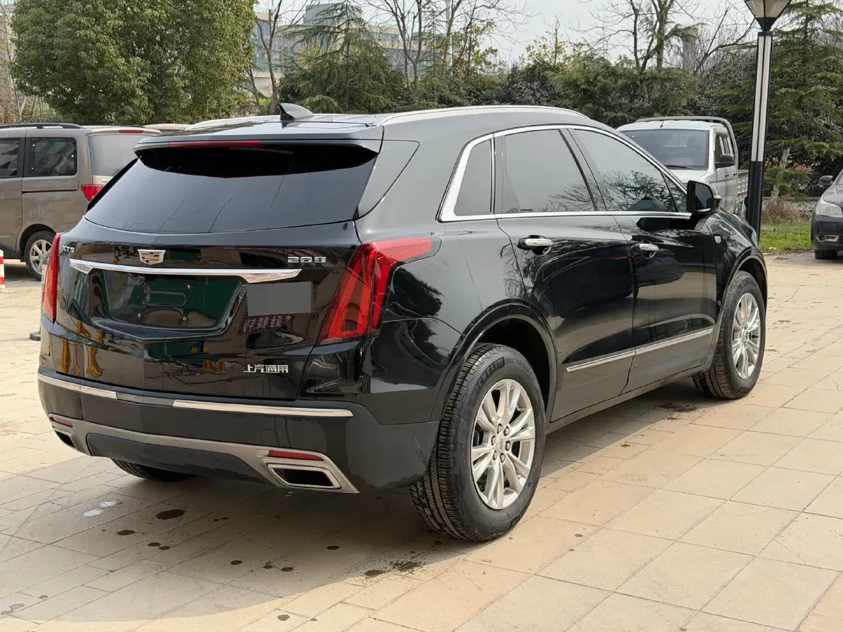 2022 Cadillac XT5 2.0T 237HP L4 9AT,autocango,china used car exporter,china ev exporter,chinese used car exporter,chinese used ev exporter