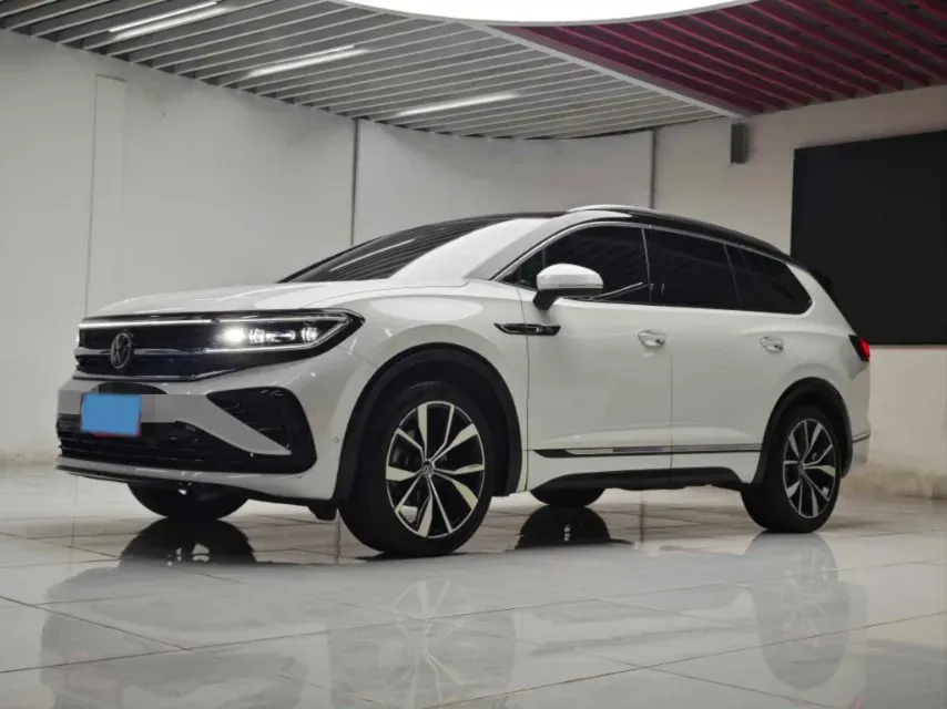 2022 Volkswagen Talagon 2.0T 220HP L4 7DCT,autocango,china used car exporter,china ev exporter,chinese used car exporter,chinese used ev exporter