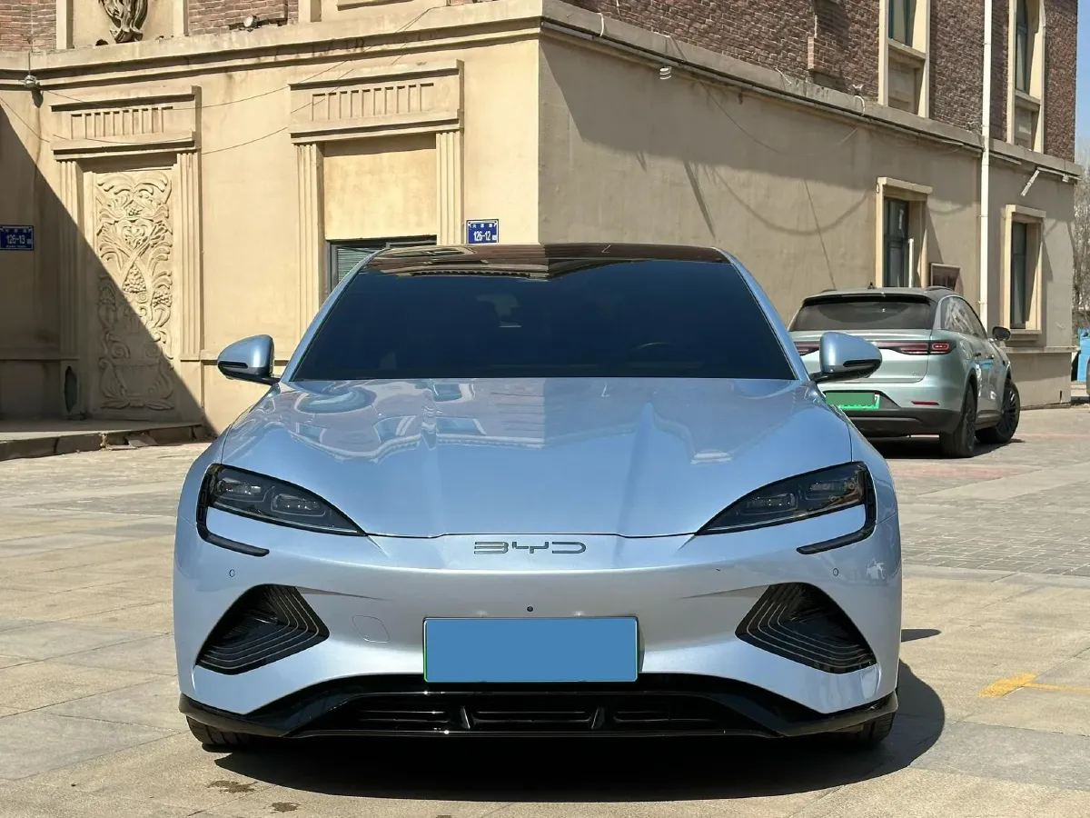 2022 MAXUS DaJia 5 BEV 70KWH,autocango,china used car exporter,china ev exporter,chinese used car exporter,chinese used ev exporter
