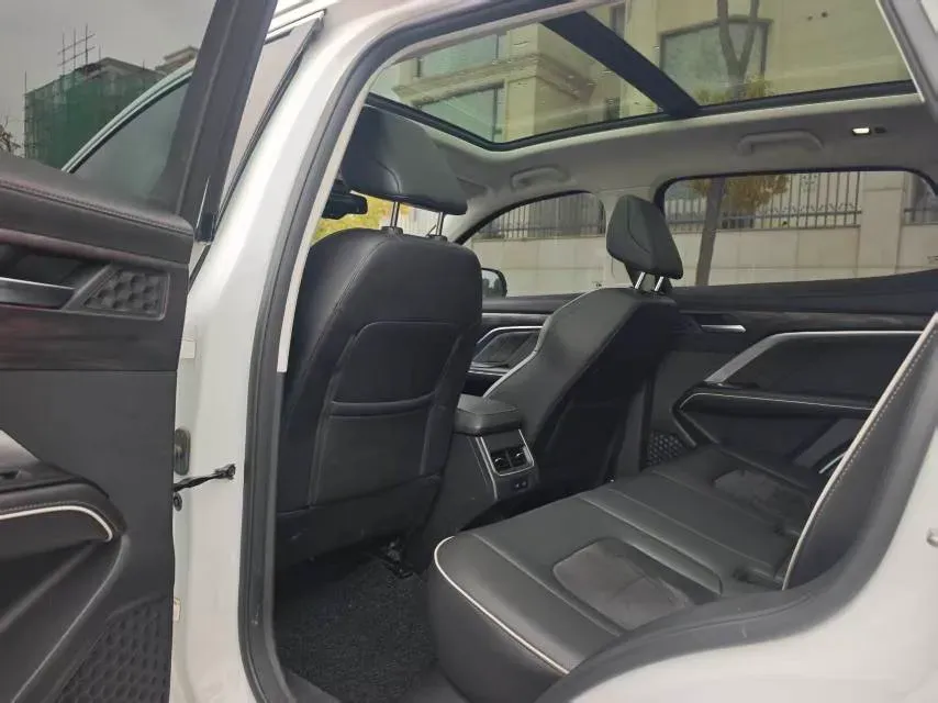 2021 Haval H6 1.5T 169HP L4 7DCT,autocango,china used car exporter,china ev exporter,chinese used car exporter,chinese used ev exporter