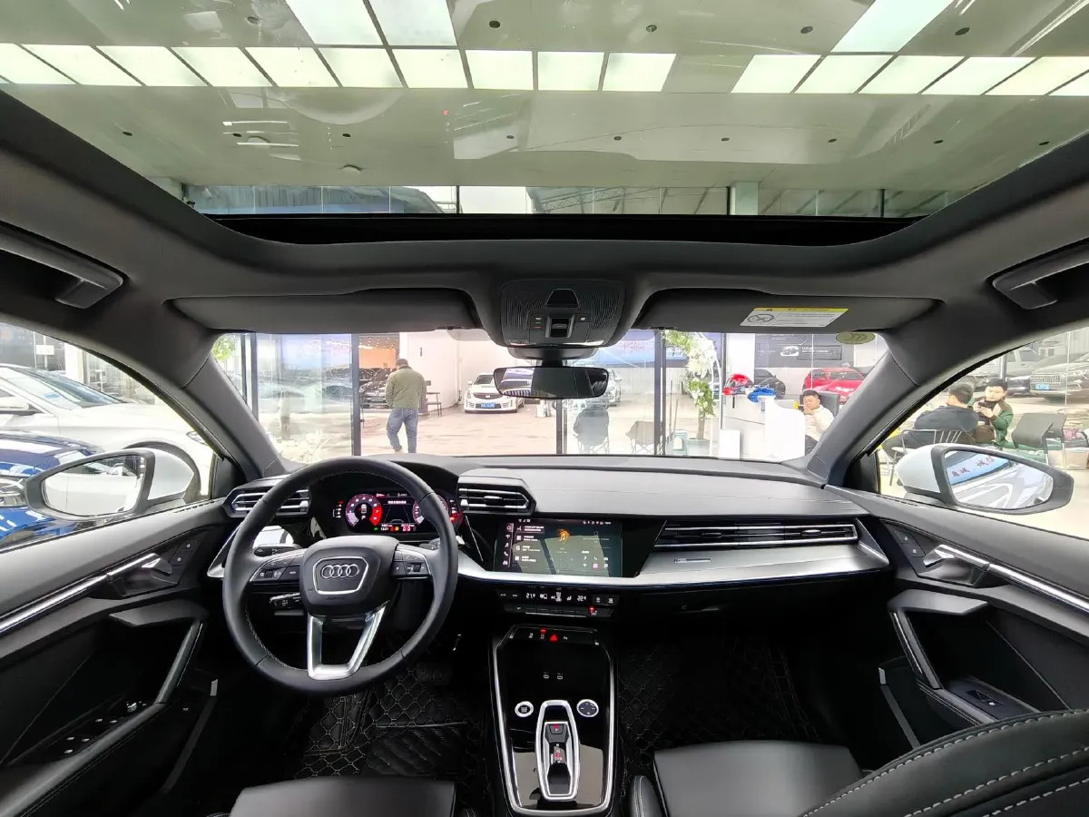 2025 Audi A3 1.5T 160HP L4 7DCT,autocango,china used car exporter,china ev exporter,chinese used car exporter,chinese used ev exporter