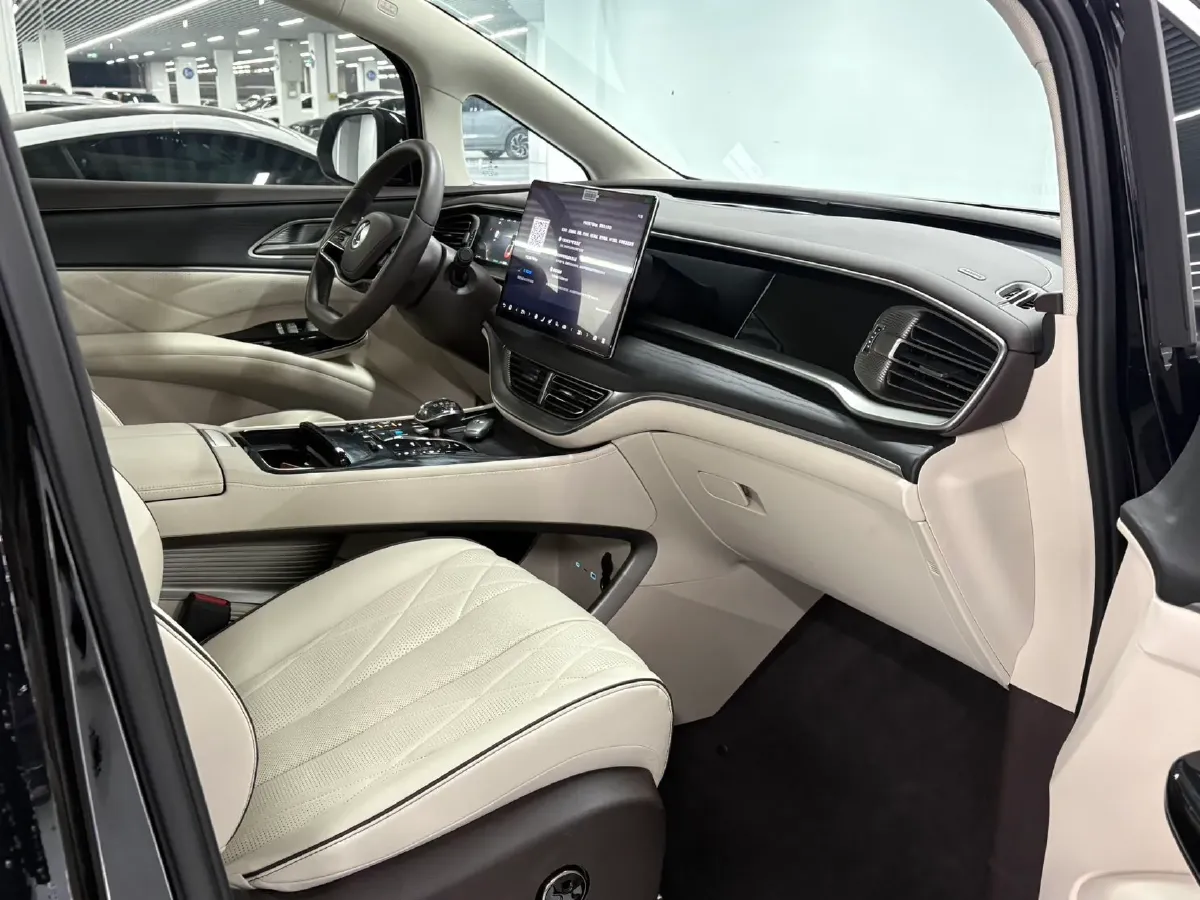 2024 Denza D9 1.5T 139HP L4 E-CVT PHEV 40KWH,autocango,china used car exporter,china ev exporter,chinese used car exporter,chinese used ev exporter