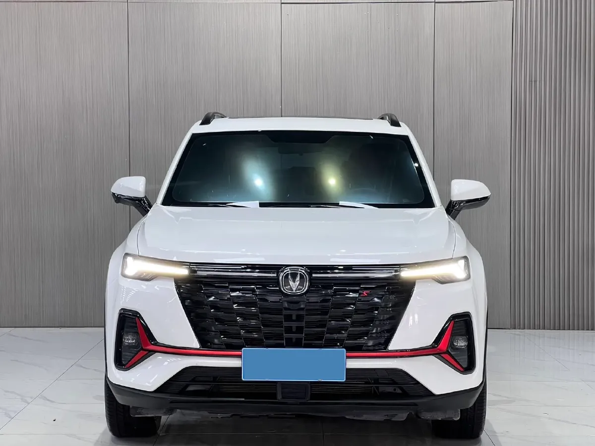 2023 ChangAn CS35 Plus 1.4T 160HP L4 7DCT,autocango,china used car exporter,china ev exporter,chinese used car exporter,chinese used ev exporter