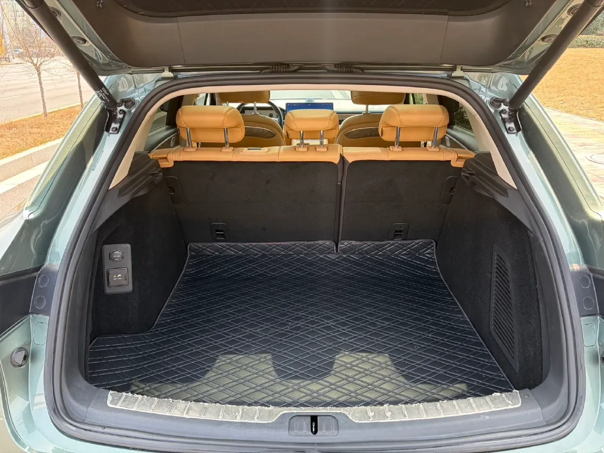 2022 Infiniti Q50L 2.0T 211HP L4 7AT,autocango,china used car exporter,china ev exporter,chinese used car exporter,chinese used ev exporter