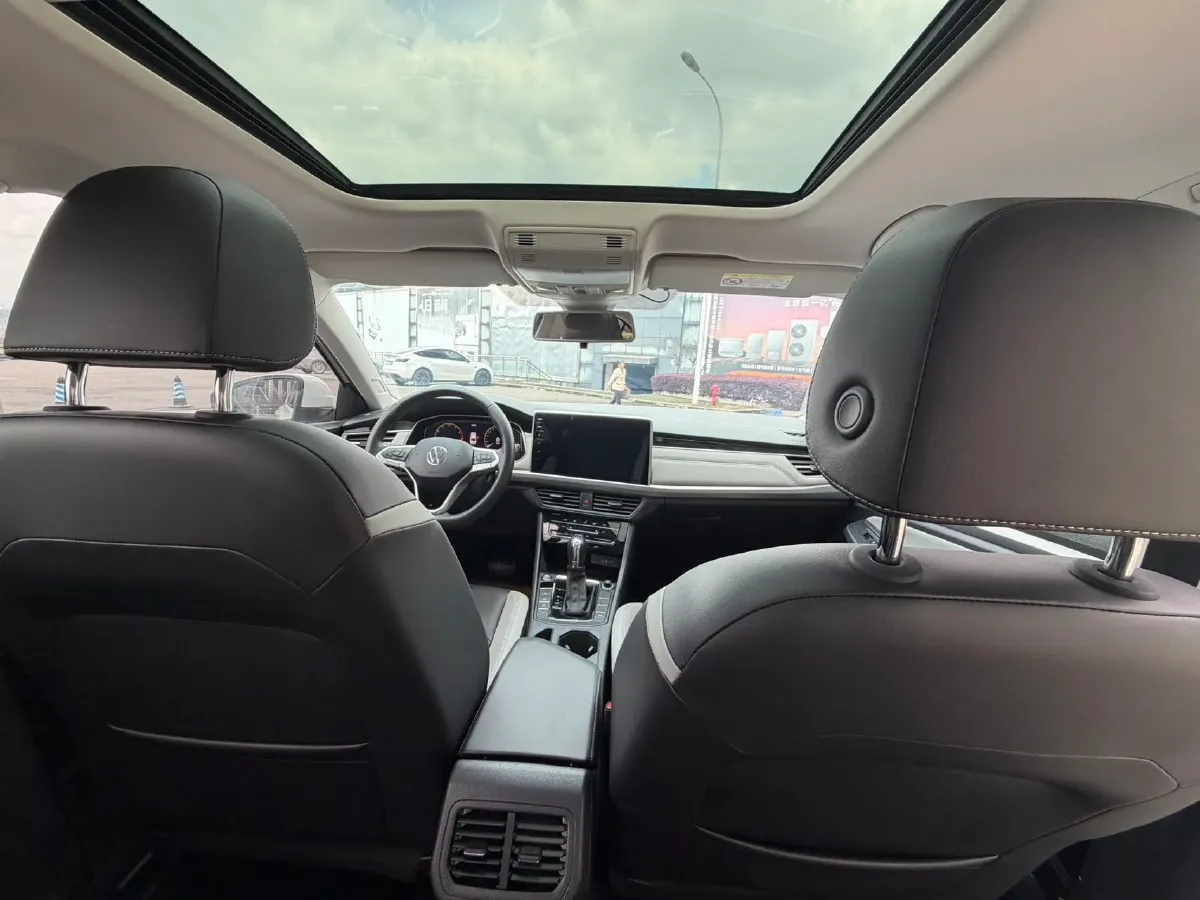 2023 Volkswagen Bora 1.5T 160HP L4 7DCT,autocango,china used car exporter,china ev exporter,chinese used car exporter,chinese used ev exporter