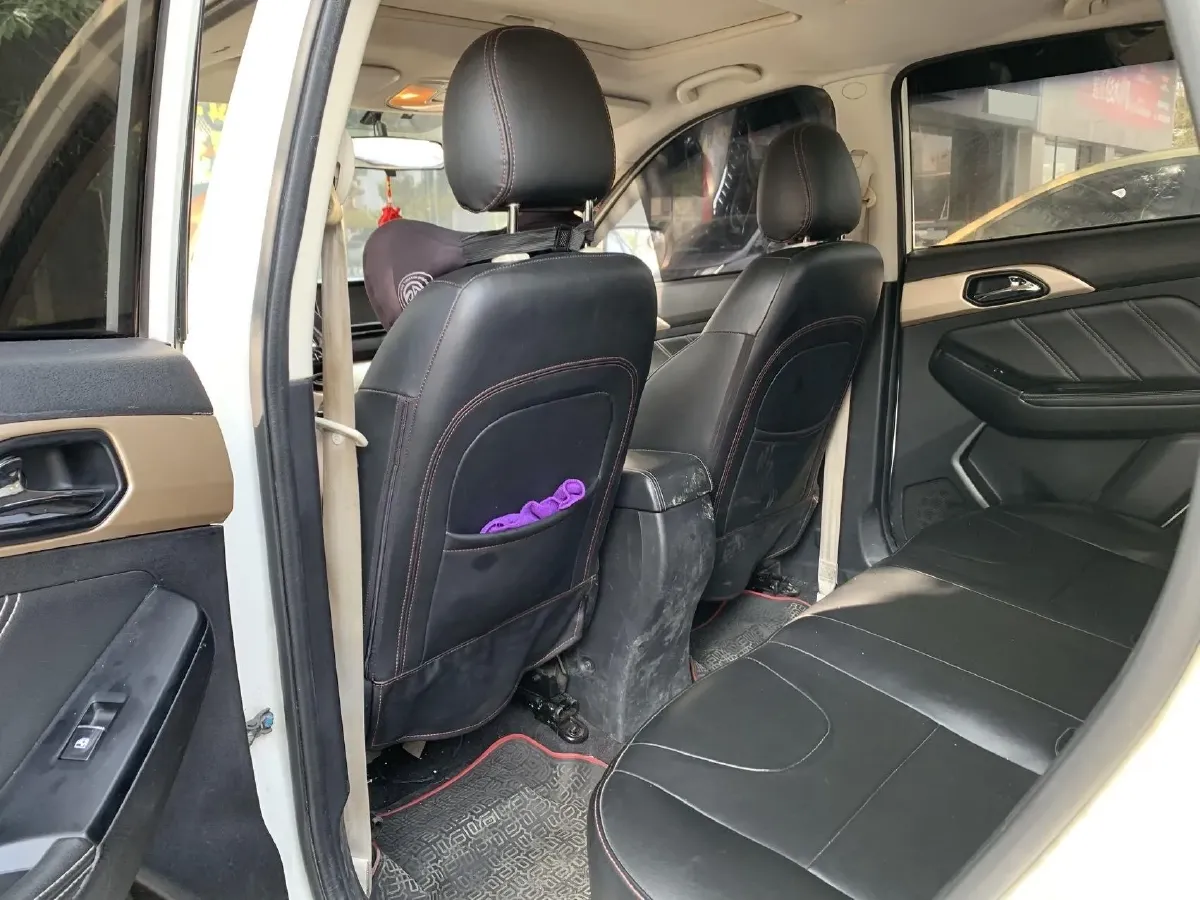 2016 BAIC ChangHe Q35 1.5L 116HP L4 4AT,autocango,china used car exporter,china ev exporter,chinese used car exporter,chinese used ev exporter