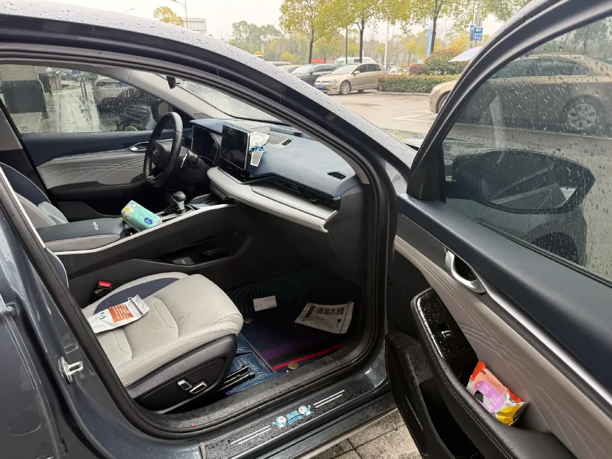 2023 Geely Preface 2.0T 190HP L4 7DCT,autocango,china used car exporter,china ev exporter,chinese used car exporter,chinese used ev exporter