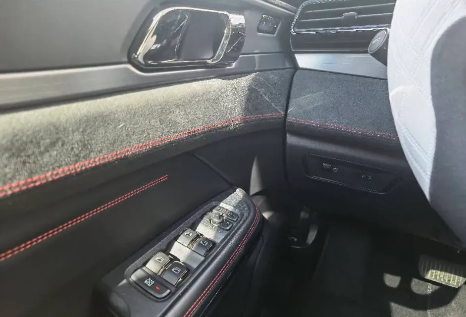 2020 LYNK&CO 05 2.0T 254HP L4 8AT,autocango,china used car exporter,china ev exporter,chinese used car exporter,chinese used ev exporter