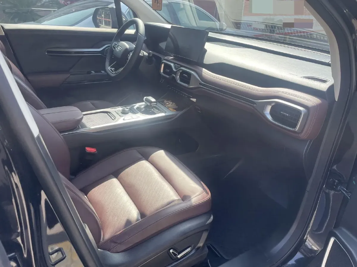 2022 Geely Okavango 1.8T 184HP L4 7DCT,autocango,china used car exporter,china ev exporter,chinese used car exporter,chinese used ev exporter