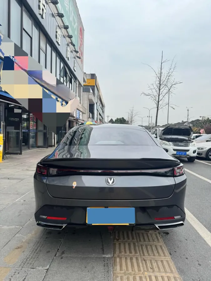 2025 ChangAn Eado 1.5T 192HP L4 7DCT,autocango,china used car exporter,china ev exporter,chinese used car exporter,chinese used ev exporter