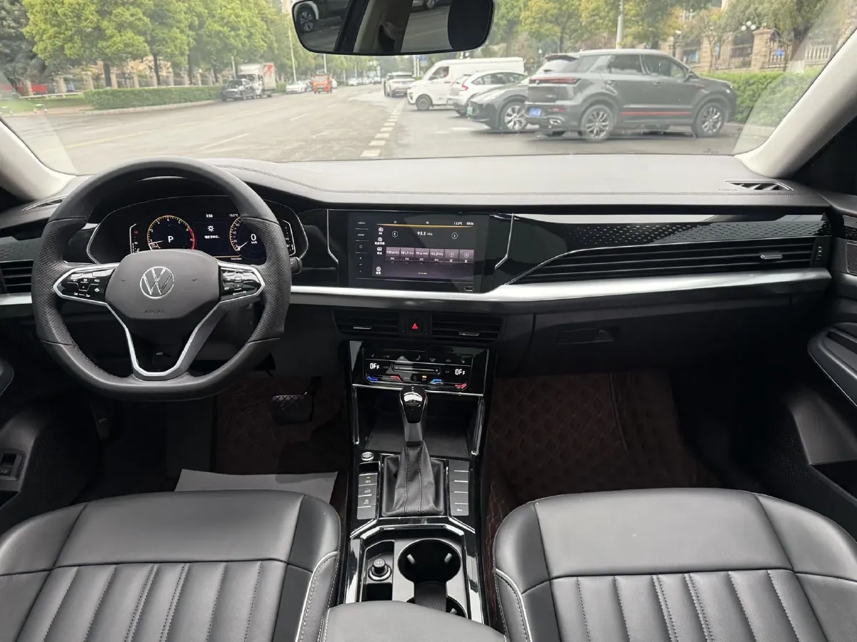 2023 Volkswagen Passat 2.0T 186HP L4 7DCT,autocango,china used car exporter,china ev exporter,chinese used car exporter,chinese used ev exporter