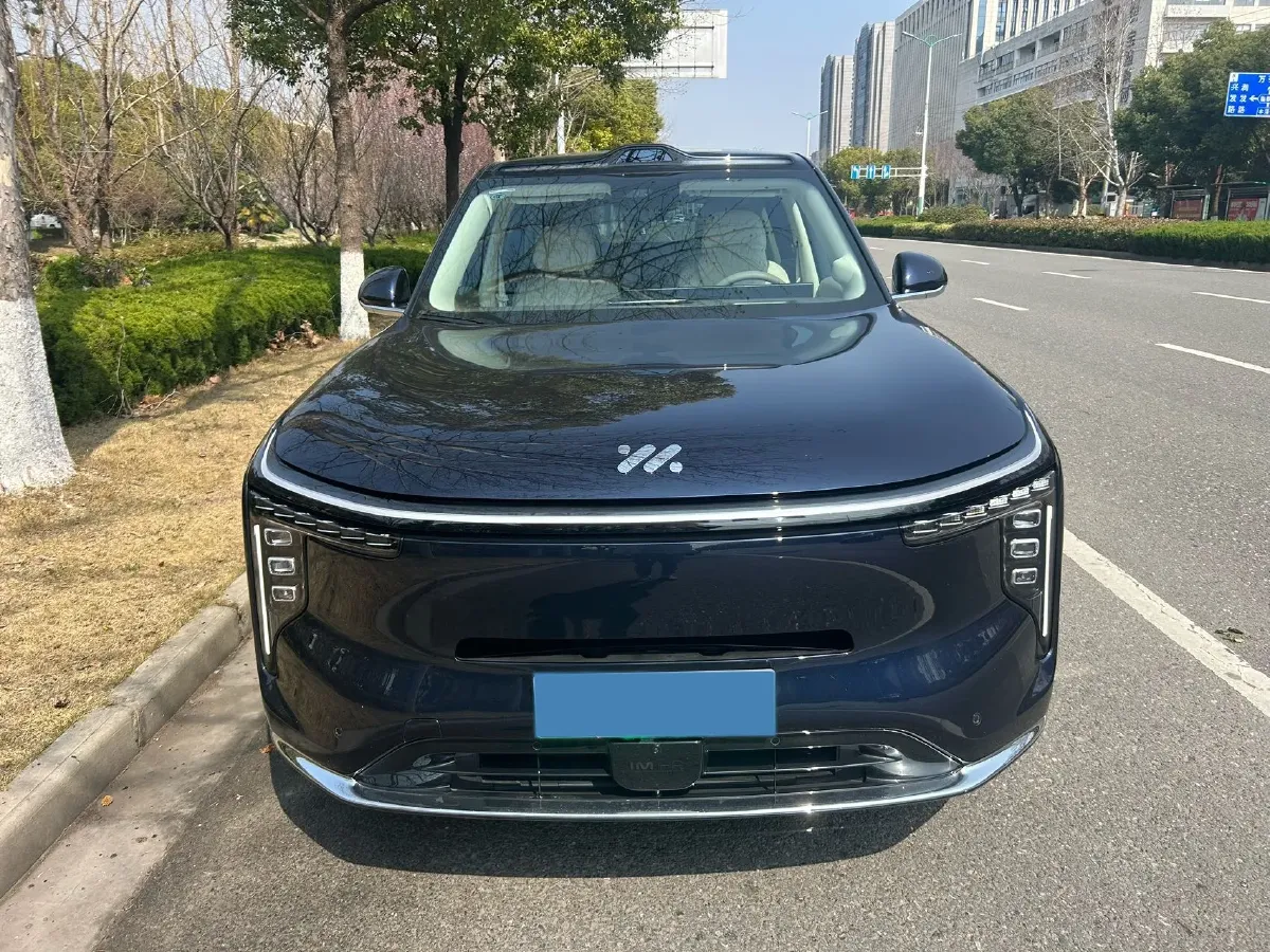 2026 IM LS9 REEV 155HP REEV,autocango,china used car exporter,china ev exporter,chinese used car exporter,chinese used ev exporter