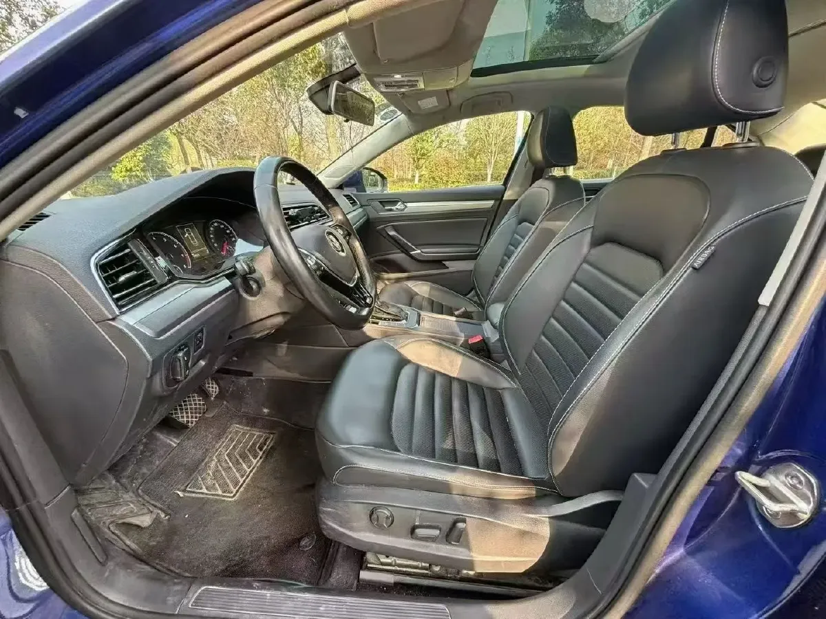 2019 Volkswagen Passat 1.4T 150HP L4 7DCT,autocango,china used car exporter,china ev exporter,chinese used car exporter,chinese used ev exporter