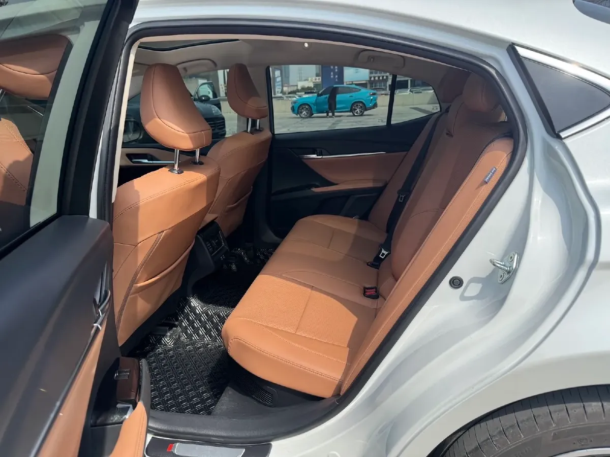 2025 Toyota Camry 2.0L 152HP L4 E-CVT Hybrid,autocango,china used car exporter,china ev exporter,chinese used car exporter,chinese used ev exporter