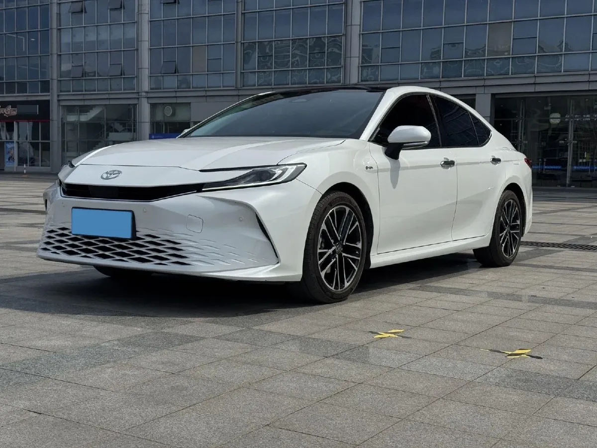 2025 Toyota Camry 2.0L 152HP L4 E-CVT Hybrid,autocango,china used car exporter,china ev exporter,chinese used car exporter,chinese used ev exporter