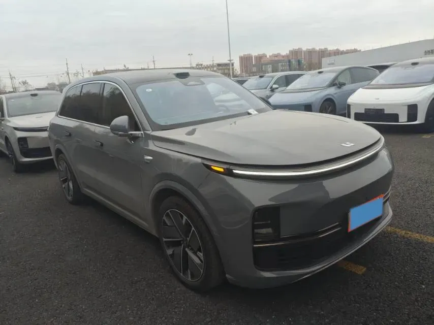 2024 Ford Bronco 2.3T 275HP L4 10AT,autocango,china used car exporter,china ev exporter,chinese used car exporter,chinese used ev exporter