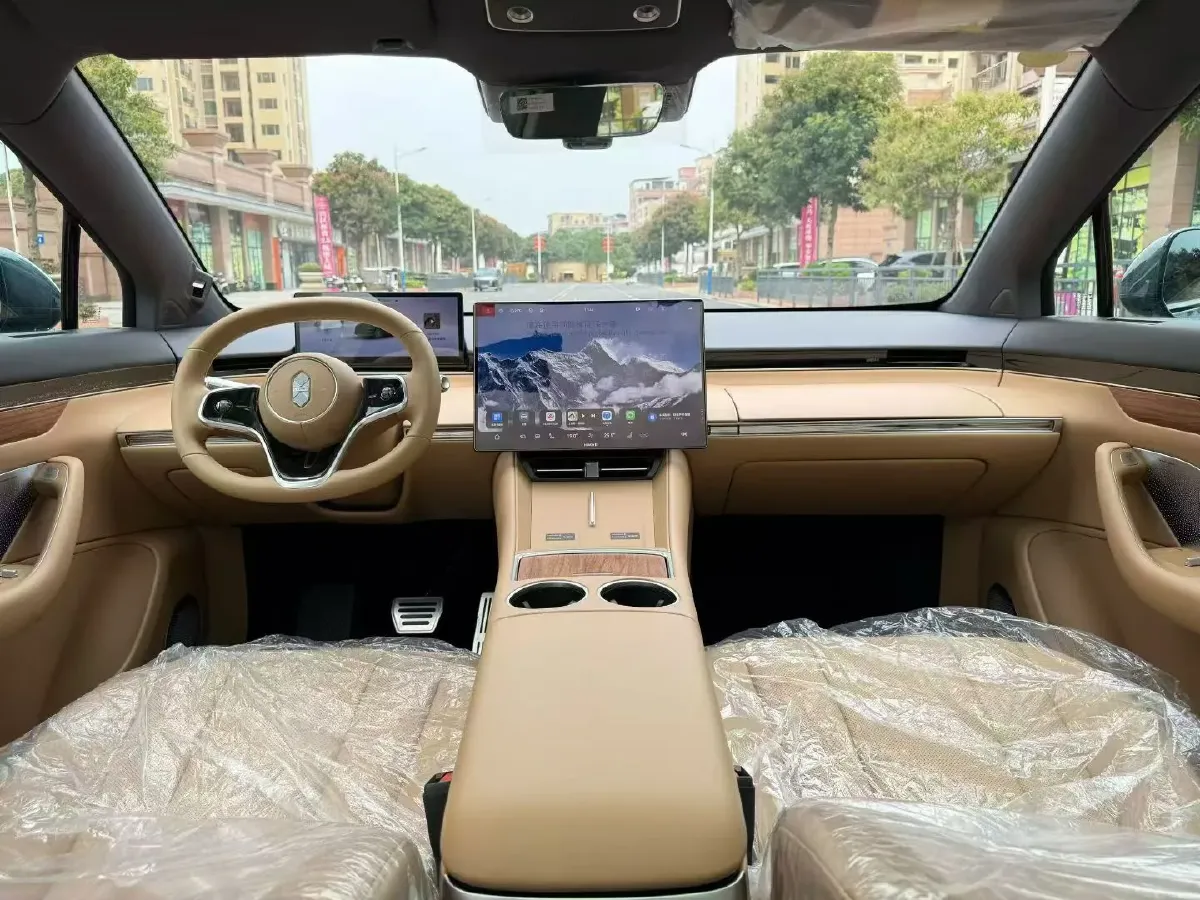 2026 Luxeed R7 REEV 156HP REEV,autocango,china used car exporter,china ev exporter,chinese used car exporter,chinese used ev exporter