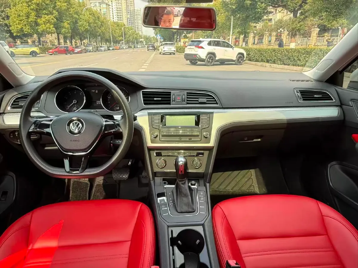 2018 Volkswagen Lamando 1.4T 131HP L4 7DCT,autocango,china used car exporter,china ev exporter,chinese used car exporter,chinese used ev exporter