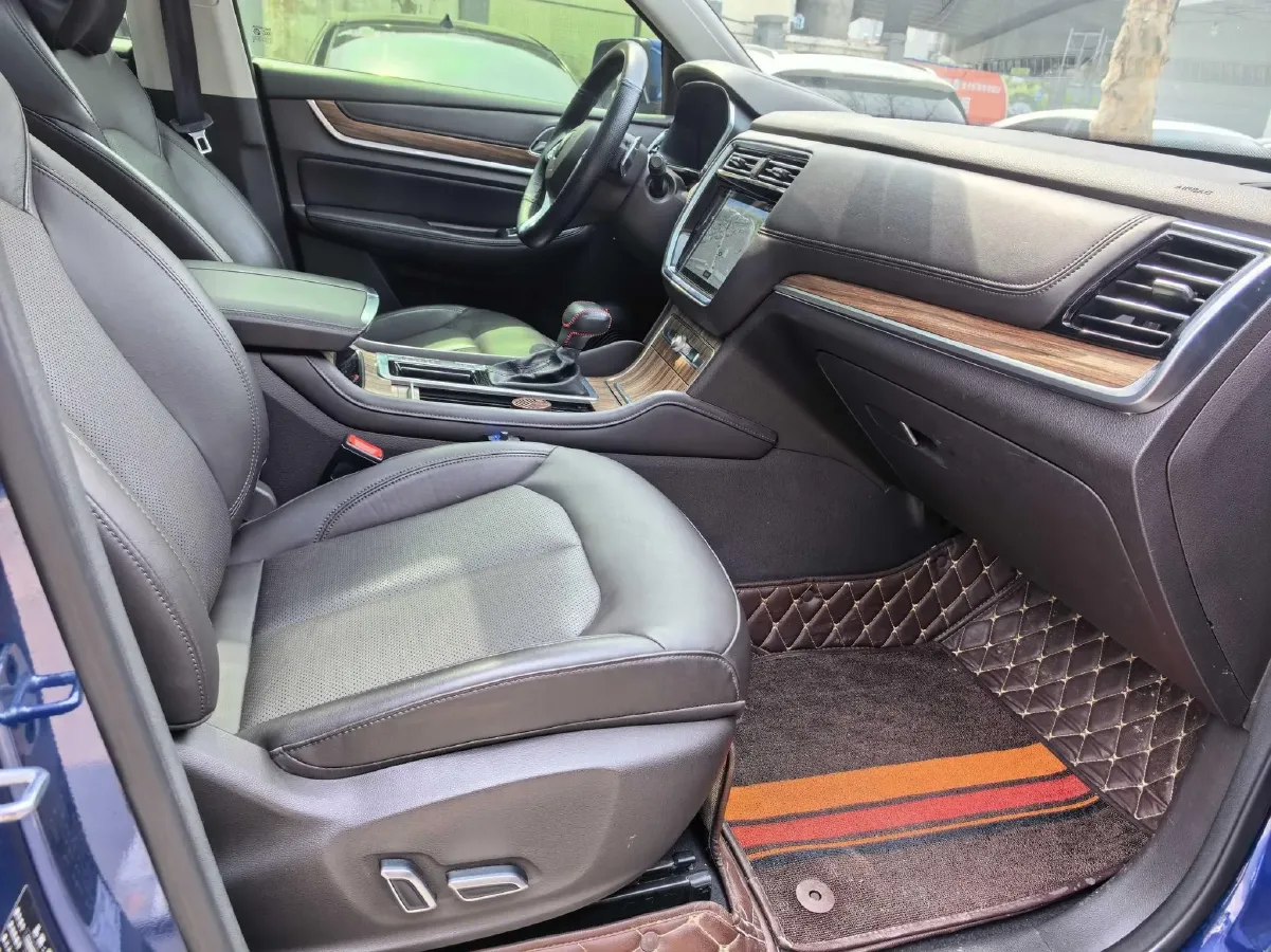 2018 Roewe RX5 2.0T 220HP L4 6DCT,autocango,china used car exporter,china ev exporter,chinese used car exporter,chinese used ev exporter