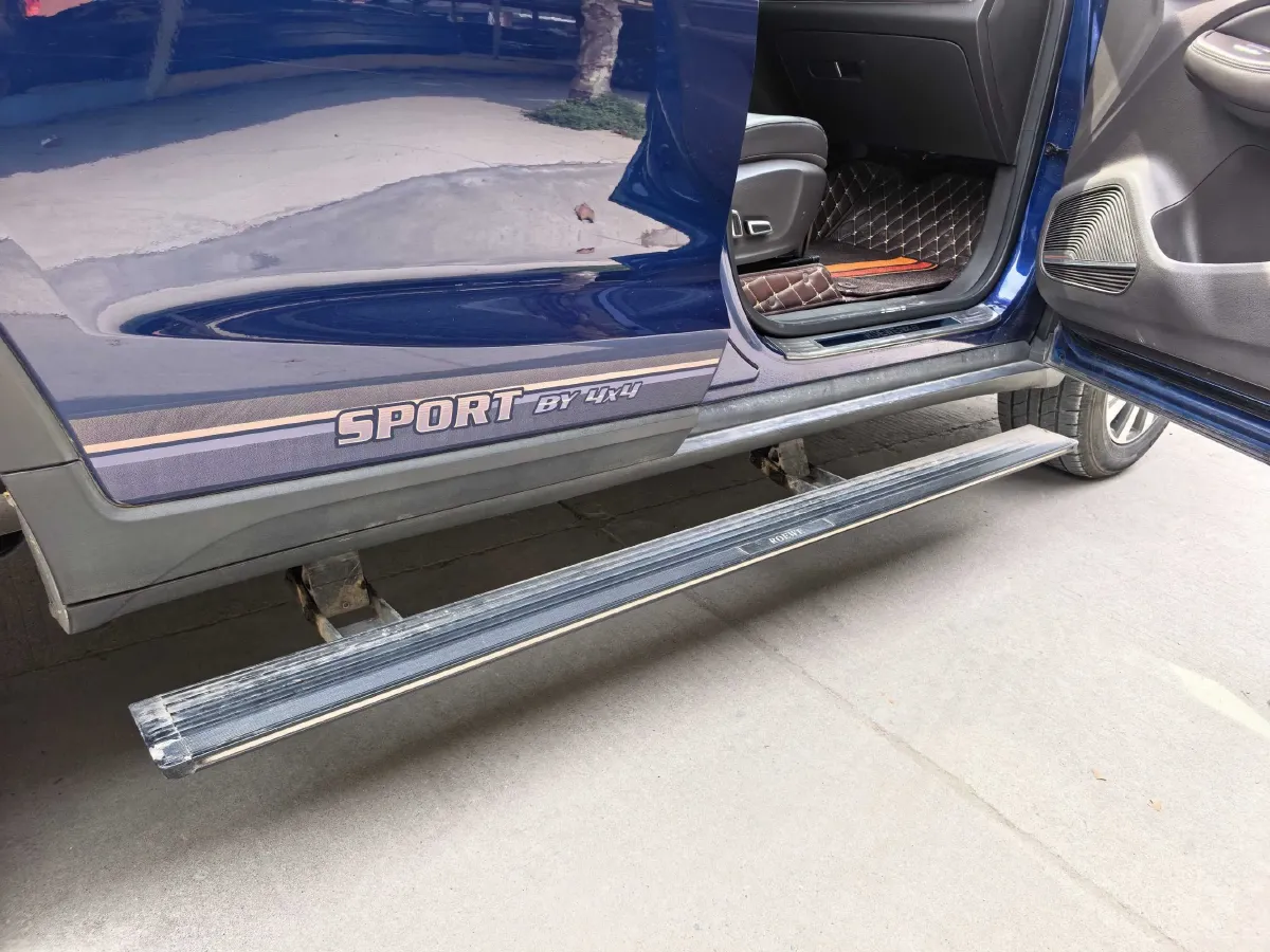 2018 Roewe RX5 2.0T 220HP L4 6DCT,autocango,china used car exporter,china ev exporter,chinese used car exporter,chinese used ev exporter