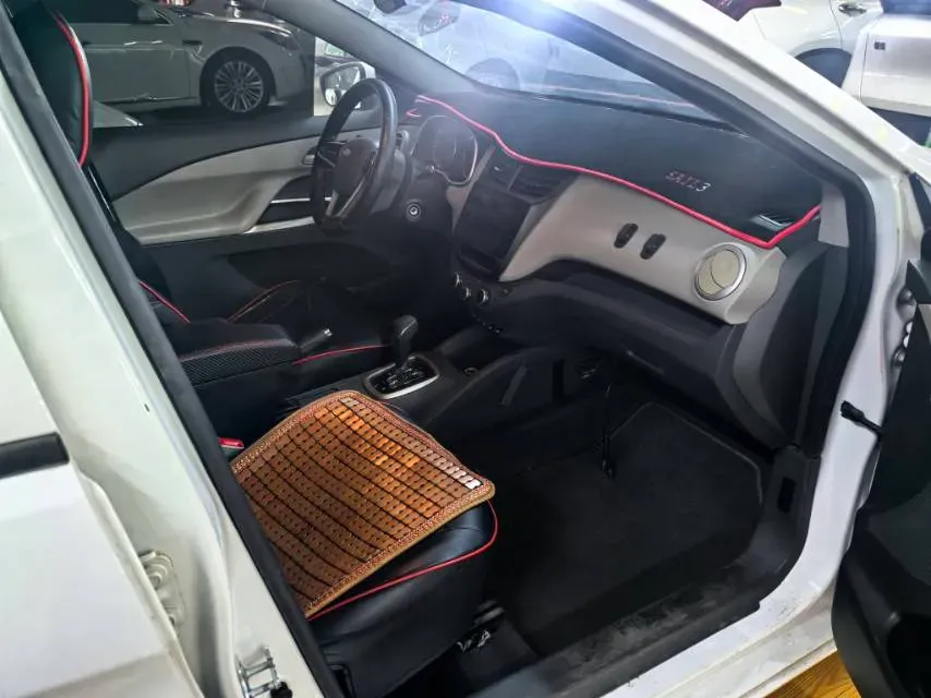 2018 Chery Tiggo 3 1.6L 126HP L4 5MT,autocango,china used car exporter,china ev exporter,chinese used car exporter,chinese used ev exporter