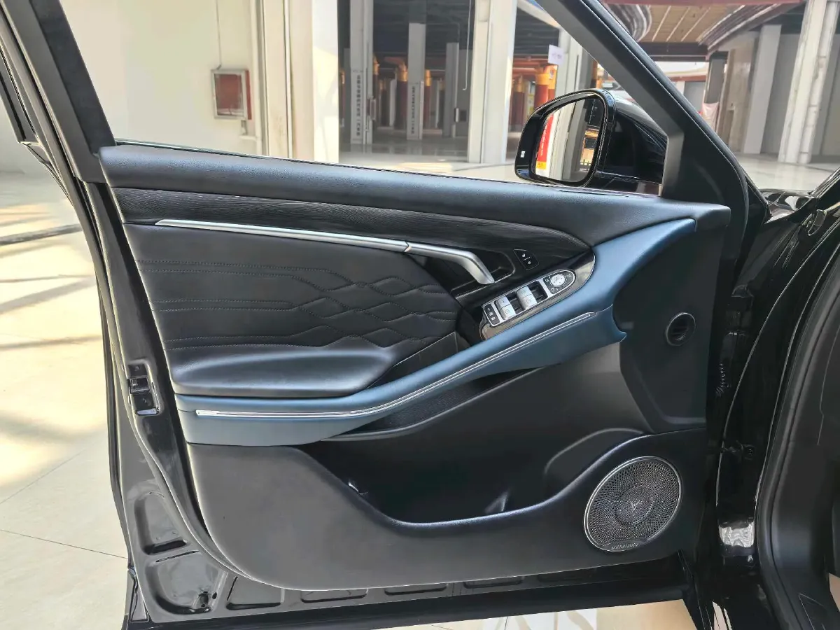 2024 Voyah FREE 1.5T 150HP L4 REEV 39.2KWH,autocango,china used car exporter,china ev exporter,chinese used car exporter,chinese used ev exporter