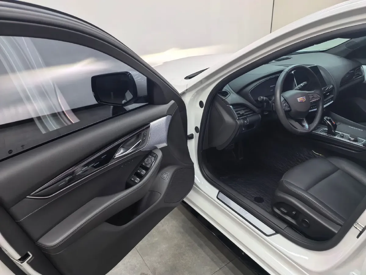 2022 Cadillac CT5 2.0T 237HP L4 10AT,autocango,china used car exporter,china ev exporter,chinese used car exporter,chinese used ev exporter