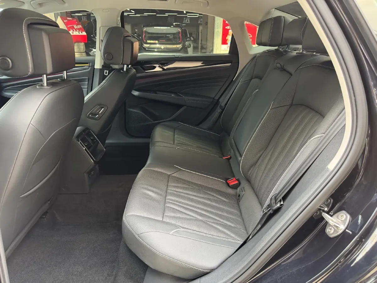 2022 Xpeng P7 BEV 60.2KWH,autocango,china used car exporter,china ev exporter,chinese used car exporter,chinese used ev exporter