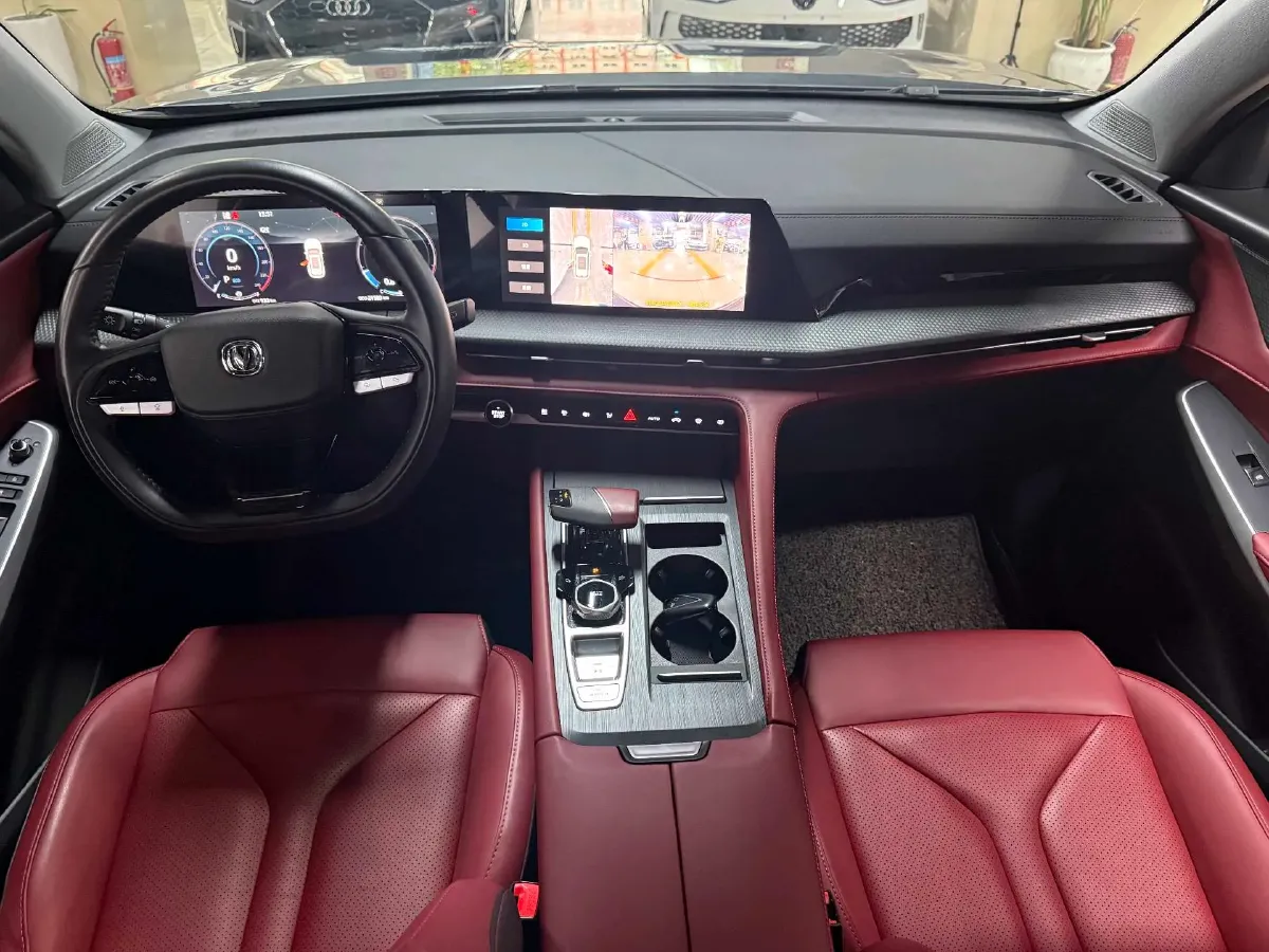 2022 ChangAn CS75 Plus 1.5T 188HP L4 8AT,autocango,china used car exporter,china ev exporter,chinese used car exporter,chinese used ev exporter