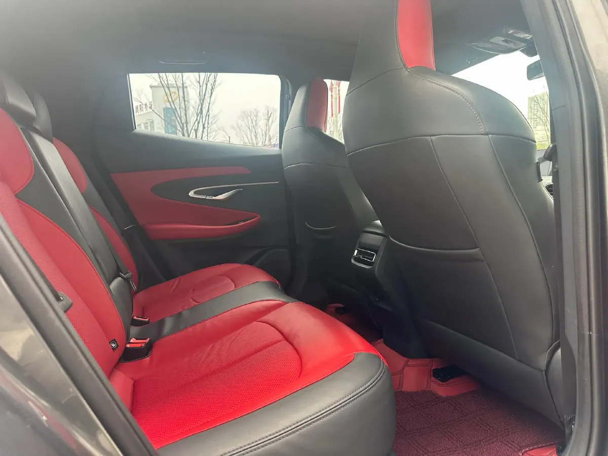 2021 ChangAn UNI-T 1.5T 180HP L4 7DCT,autocango,china used car exporter,china ev exporter,chinese used car exporter,chinese used ev exporter