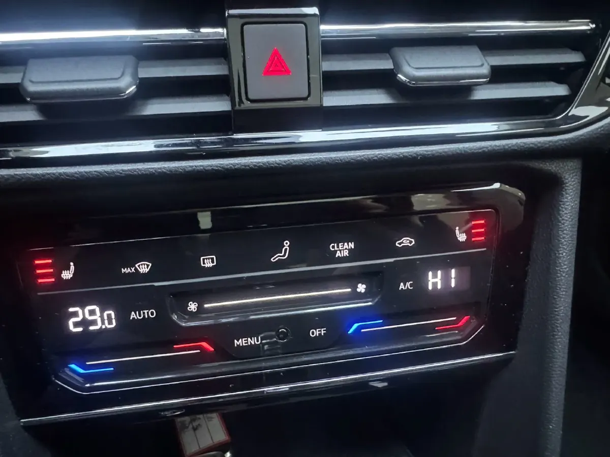 2022 Volkswagen Tharu 1.4T 150HP L4 7DCT,autocango,china used car exporter,china ev exporter,chinese used car exporter,chinese used ev exporter