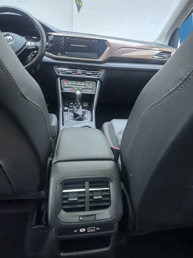 2022 Volkswagen Tharu 1.4T 150HP L4 7DCT,autocango,china used car exporter,china ev exporter,chinese used car exporter,chinese used ev exporter