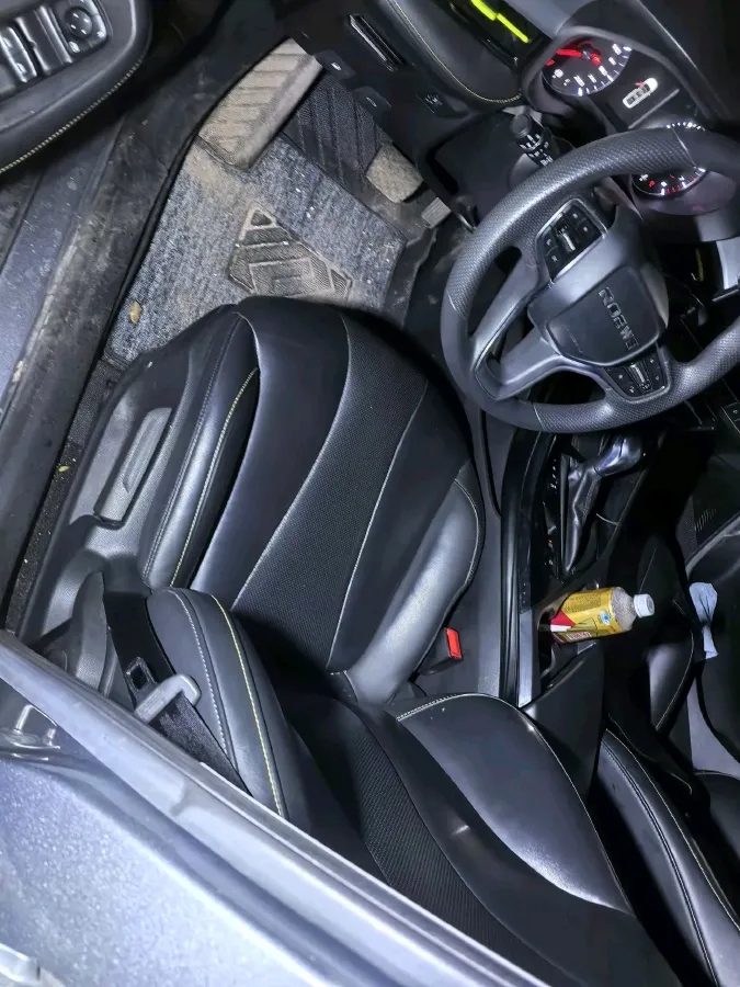 2021 Roewe i5 1.5L 120HP L4 CVT,autocango,china used car exporter,china ev exporter,chinese used car exporter,chinese used ev exporter