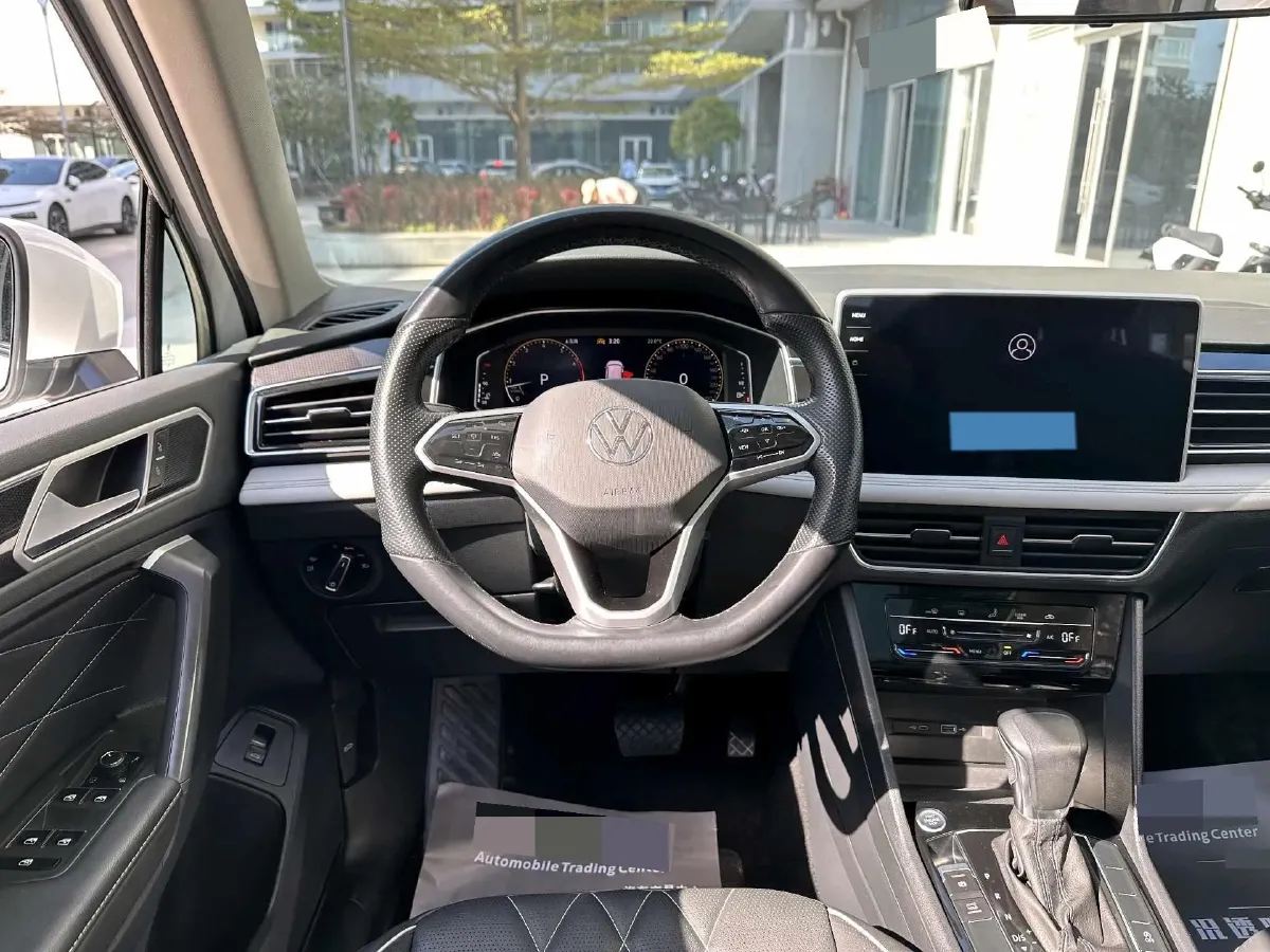 2023 Volkswagen Tiguan L 1.5T 160HP L4 7DCT,autocango,china used car exporter,china ev exporter,chinese used car exporter,chinese used ev exporter