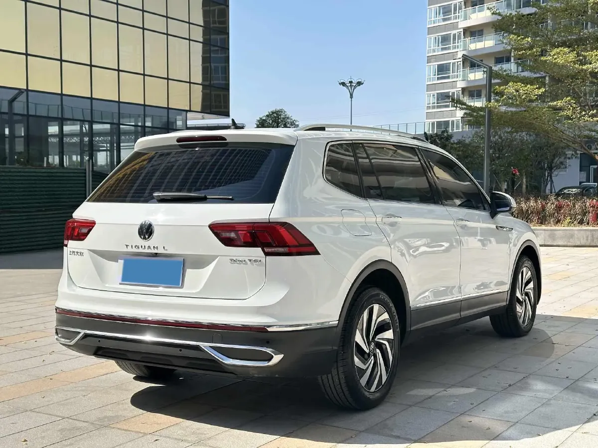 2023 Volkswagen Tiguan L 1.5T 160HP L4 7DCT,autocango,china used car exporter,china ev exporter,chinese used car exporter,chinese used ev exporter