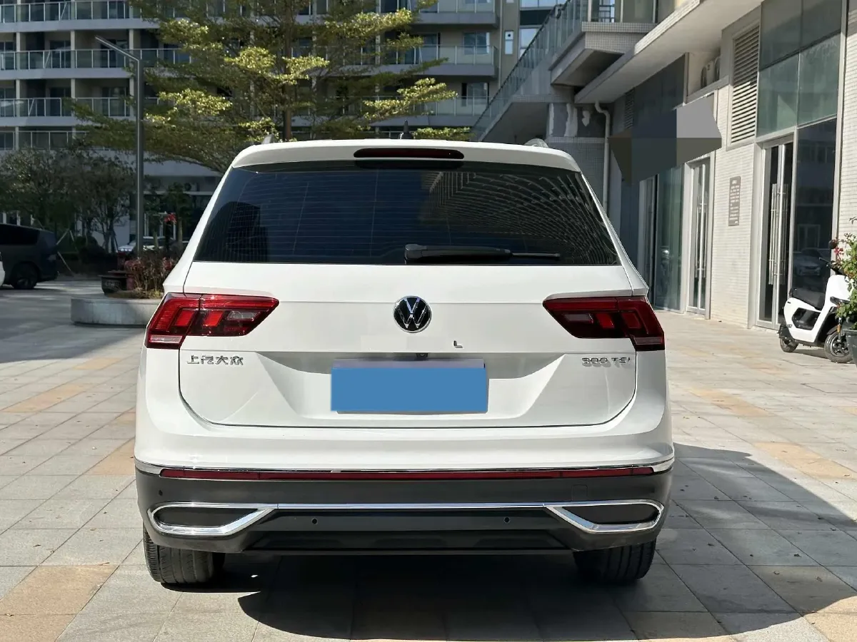 2023 Volkswagen Tiguan L 1.5T 160HP L4 7DCT,autocango,china used car exporter,china ev exporter,chinese used car exporter,chinese used ev exporter