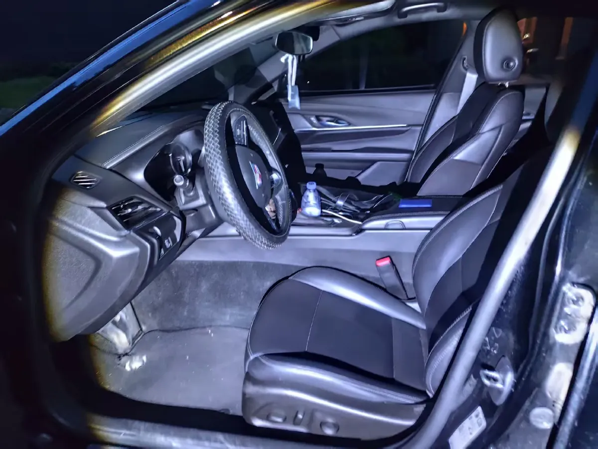 2020 Cadillac CT4 2.0T 237HP L4 8AT,autocango,china used car exporter,china ev exporter,chinese used car exporter,chinese used ev exporter