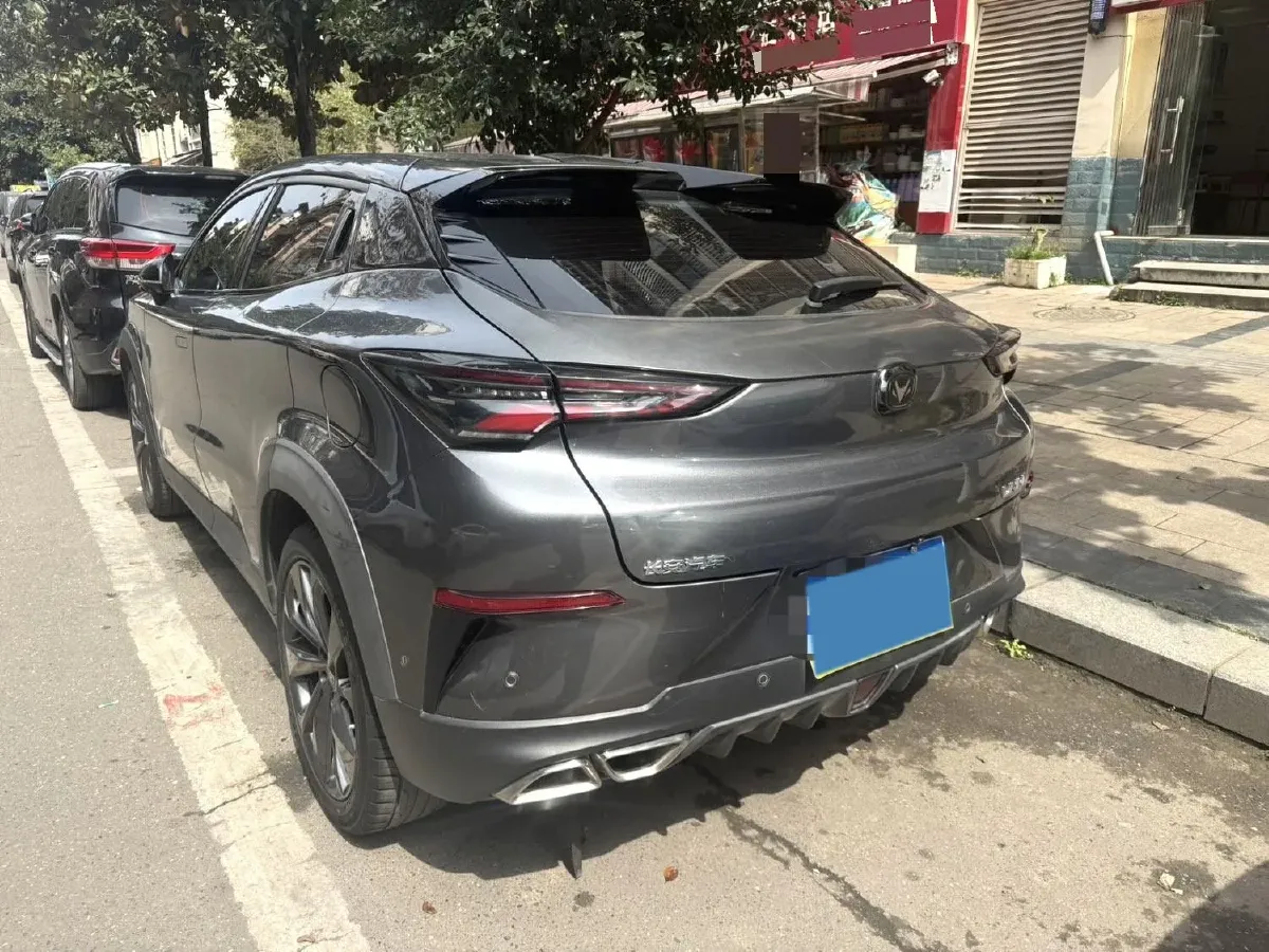 2020 ChangAn UNI-T 1.5T 180HP L4 7DCT,autocango,china used car exporter,china ev exporter,chinese used car exporter,chinese used ev exporter