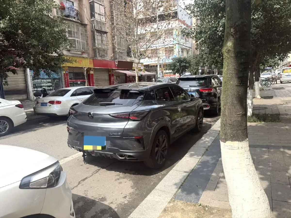 2020 ChangAn UNI-T 1.5T 180HP L4 7DCT,autocango,china used car exporter,china ev exporter,chinese used car exporter,chinese used ev exporter