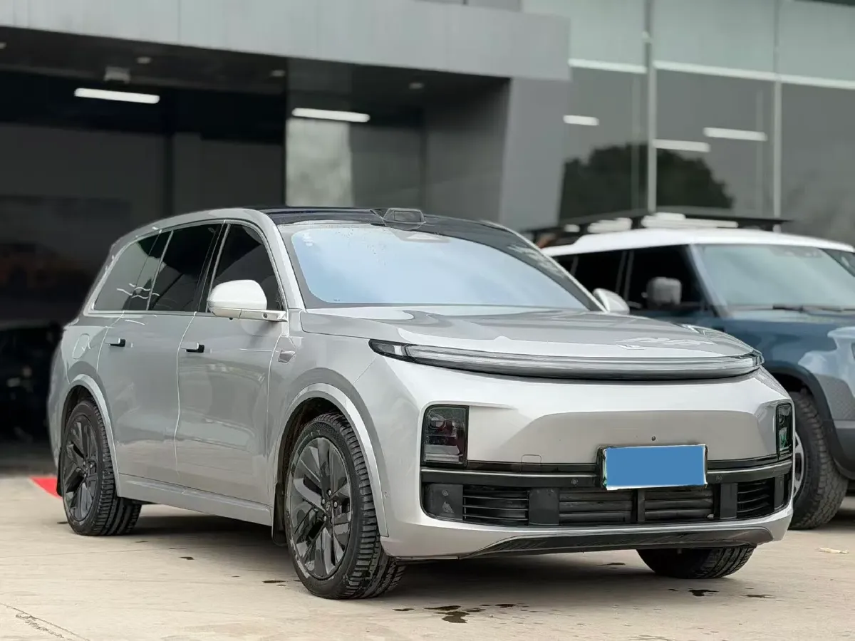 2022 Li L9 Range Extended 154HP REEV 42.6KWH,autocango,china used car exporter,china ev exporter,chinese used car exporter,chinese used ev exporter