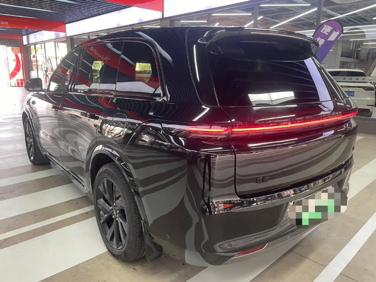 2023 Li L8 Range Extended 154HP REEV 40.9KWH,autocango,china used car exporter,china ev exporter,chinese used car exporter,chinese used ev exporter