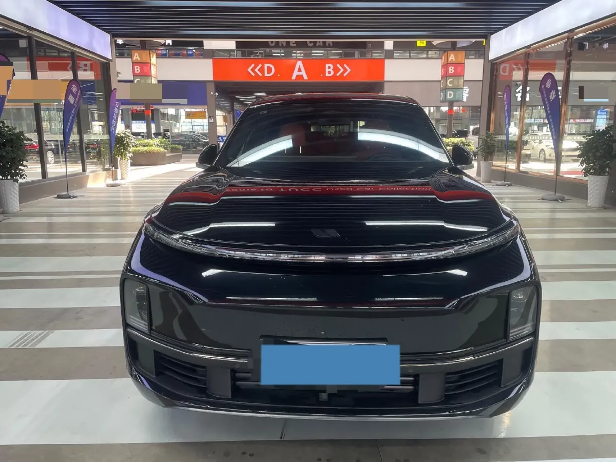 2023 Li L8 Range Extended 154HP REEV 40.9KWH,autocango,china used car exporter,china ev exporter,chinese used car exporter,chinese used ev exporter