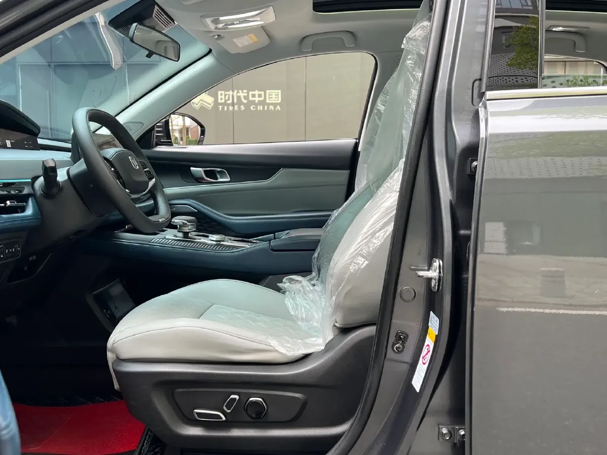 2022 Bestune T99 2.0T 224HP L4 6AT,autocango,china used car exporter,china ev exporter,chinese used car exporter,chinese used ev exporter