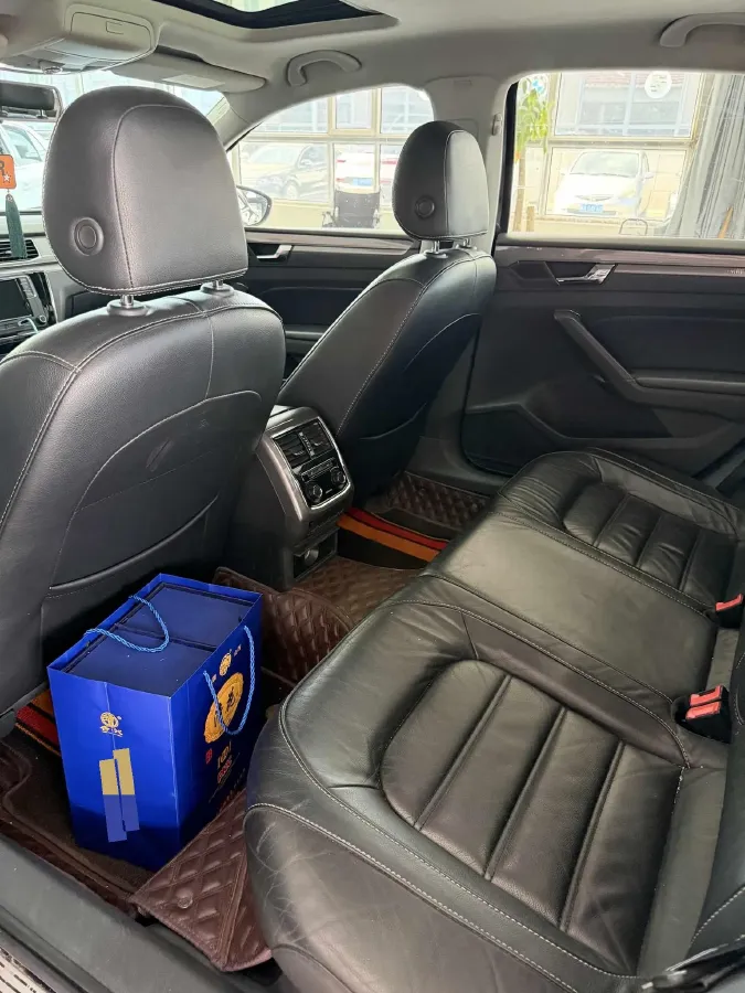 2017 Volkswagen Passat 1.8T 180HP L4 7DCT,autocango,china used car exporter,china ev exporter,chinese used car exporter,chinese used ev exporter