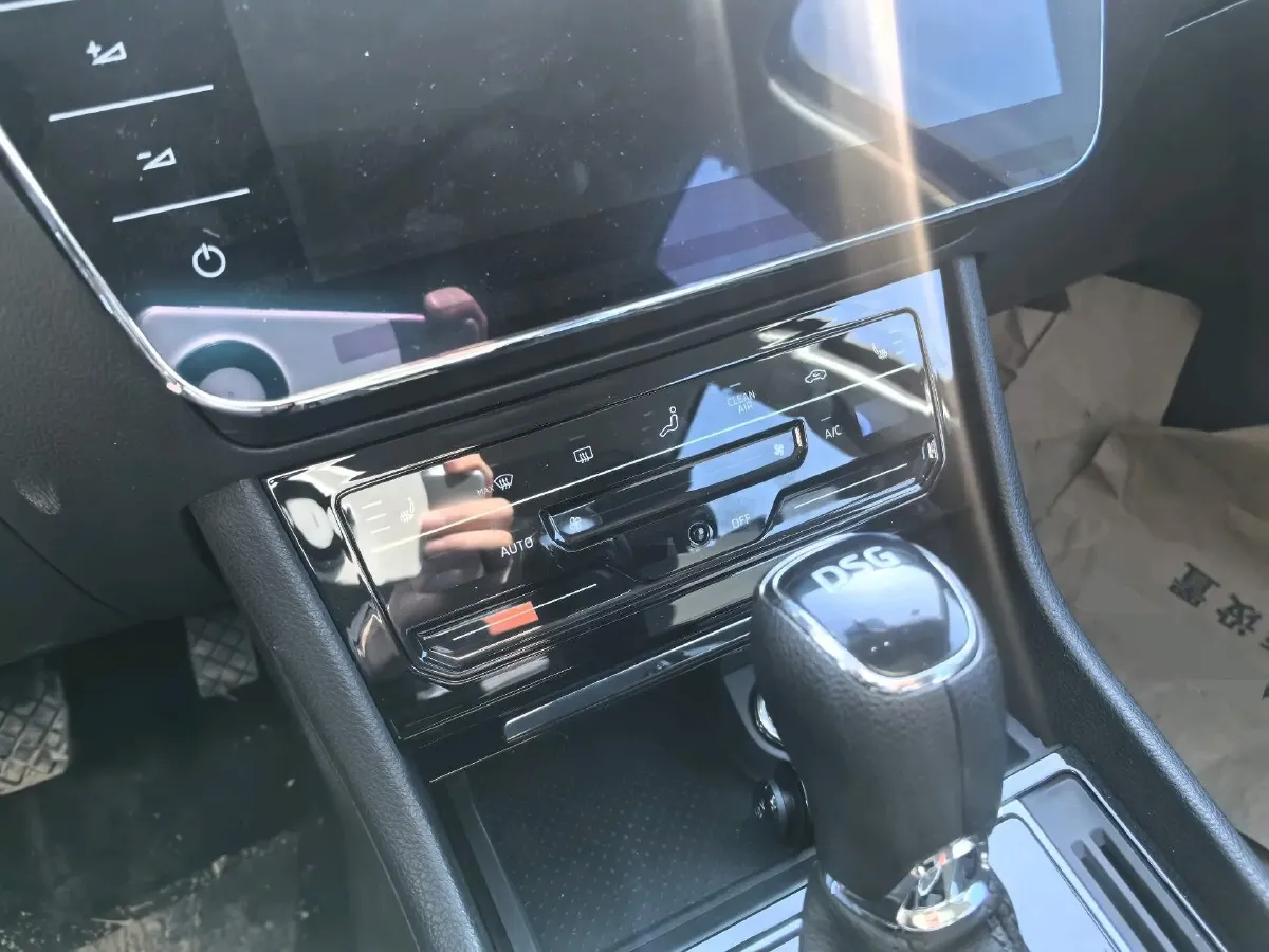 2024 Skoda Superb 1.4T 150HP L4 7DCT,autocango,china used car exporter,china ev exporter,chinese used car exporter,chinese used ev exporter